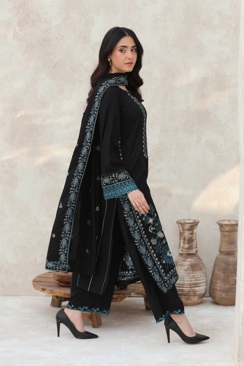 Midnight Elegance shawl